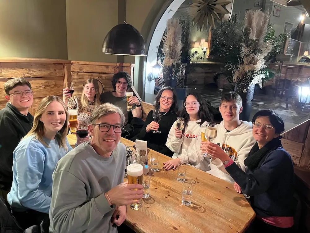 Salzburg-beer-cheers